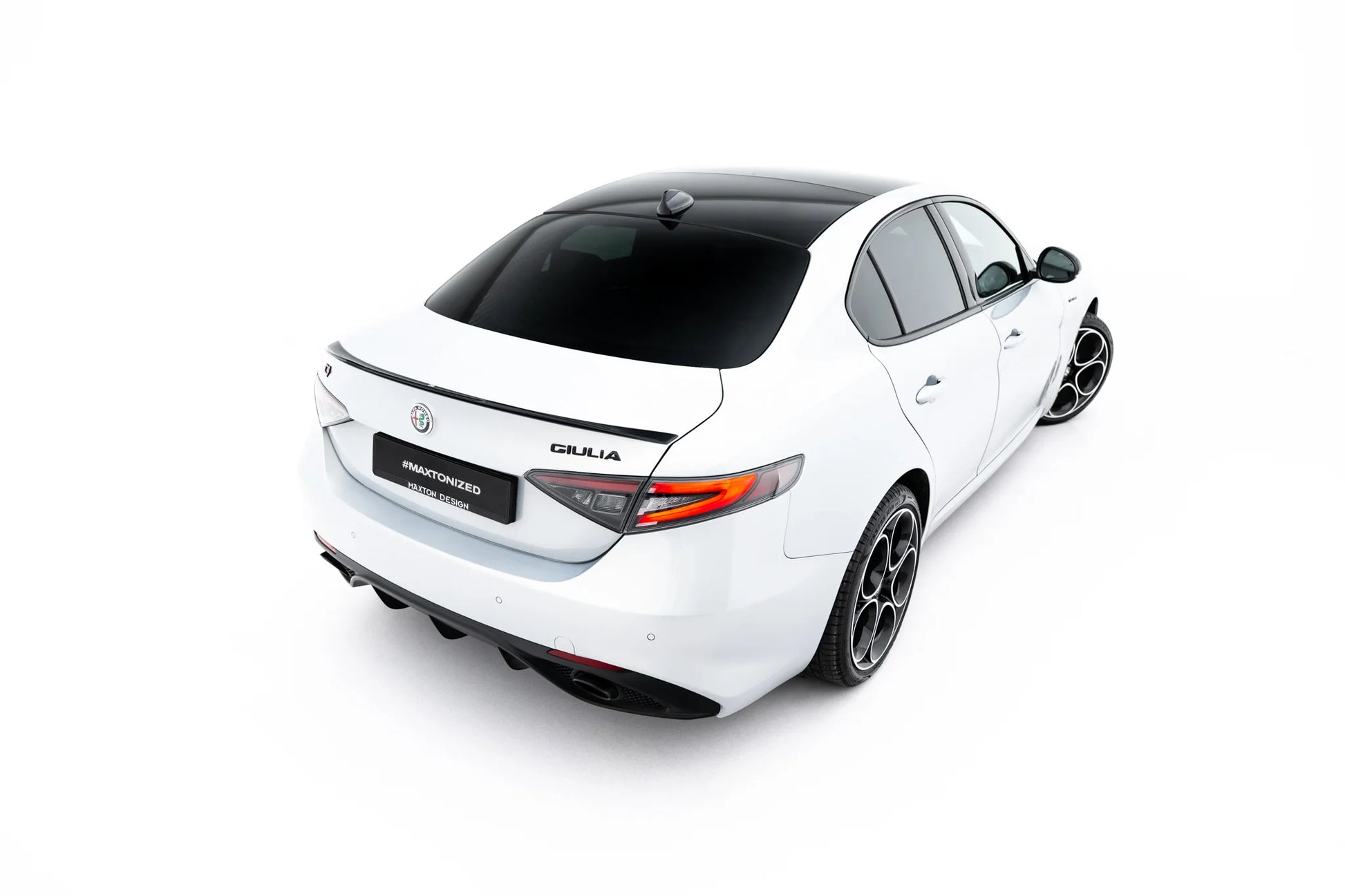 Maxton Design Spoiler Cap - Alfa Romeo Giulia Veloce