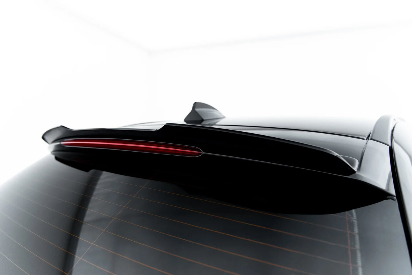 Maxton Design Spoiler Cap - BMW Serie 5 F10- F11 - img 2