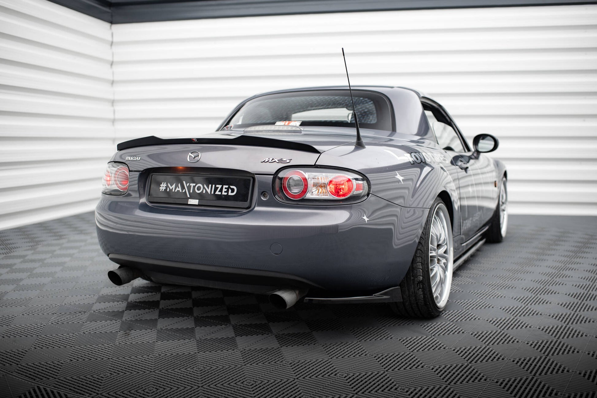 Maxton Design Spoiler Cap - Mazda MX-5 Mk3 NC - img 3