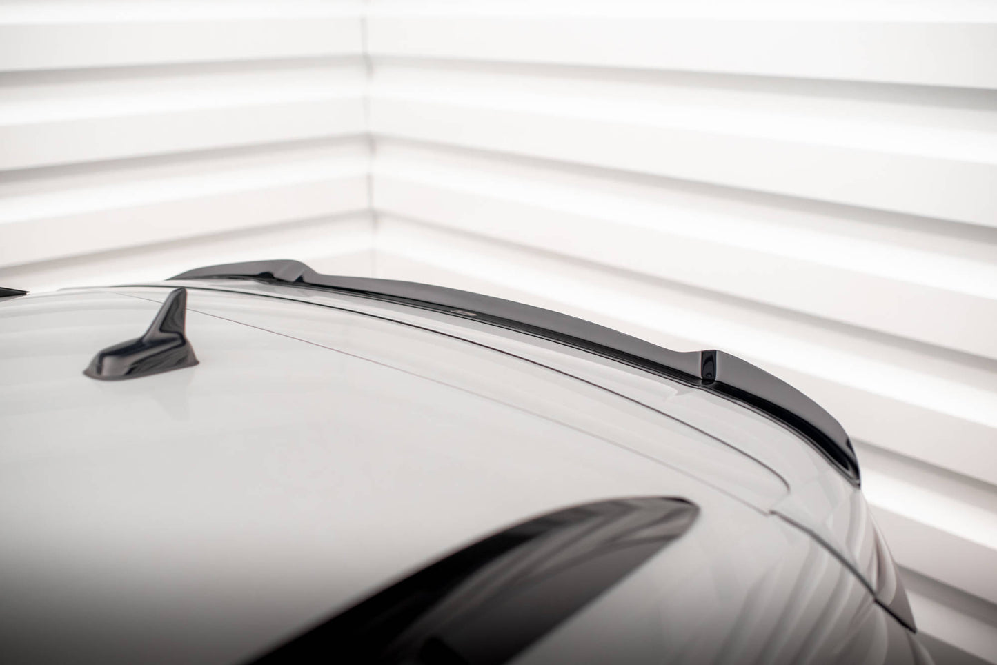 Maxton Design Spoiler Cap - Skoda Karoq Sportline - img 3
