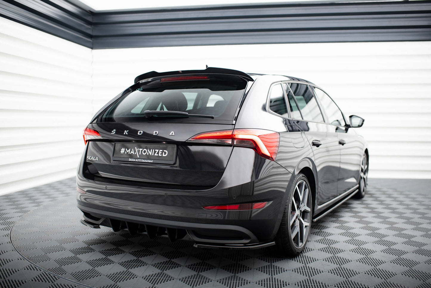 Maxton Design Spoiler Cap - Skoda Scala - img 2