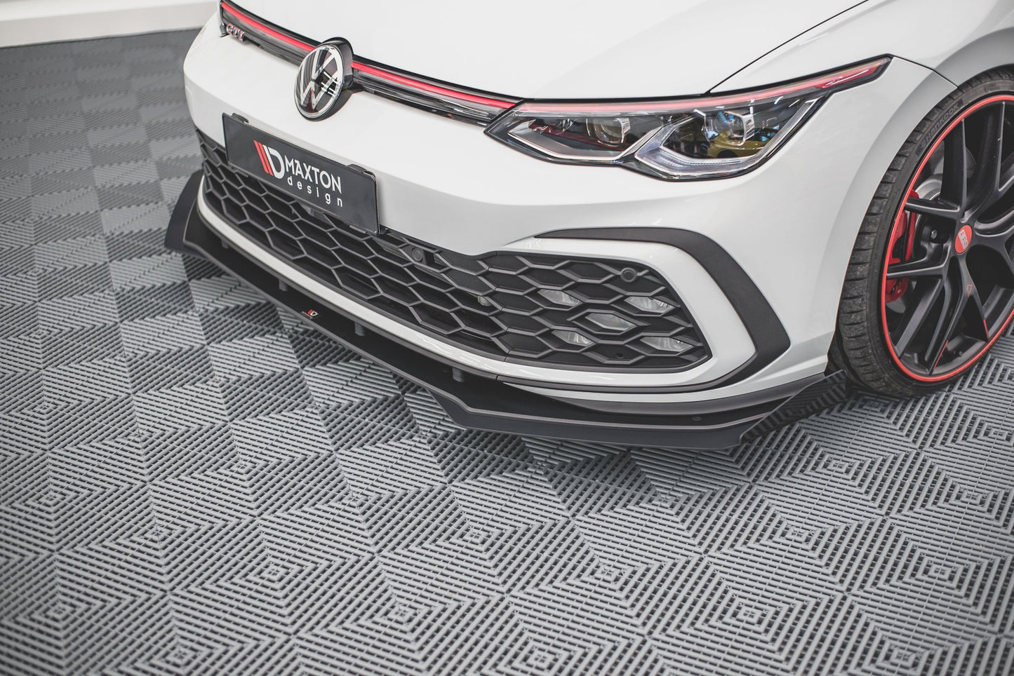 Maxton Design Street Pro Splitter Anteriore - Volkswagen Golf GTI Mk8 - img 2