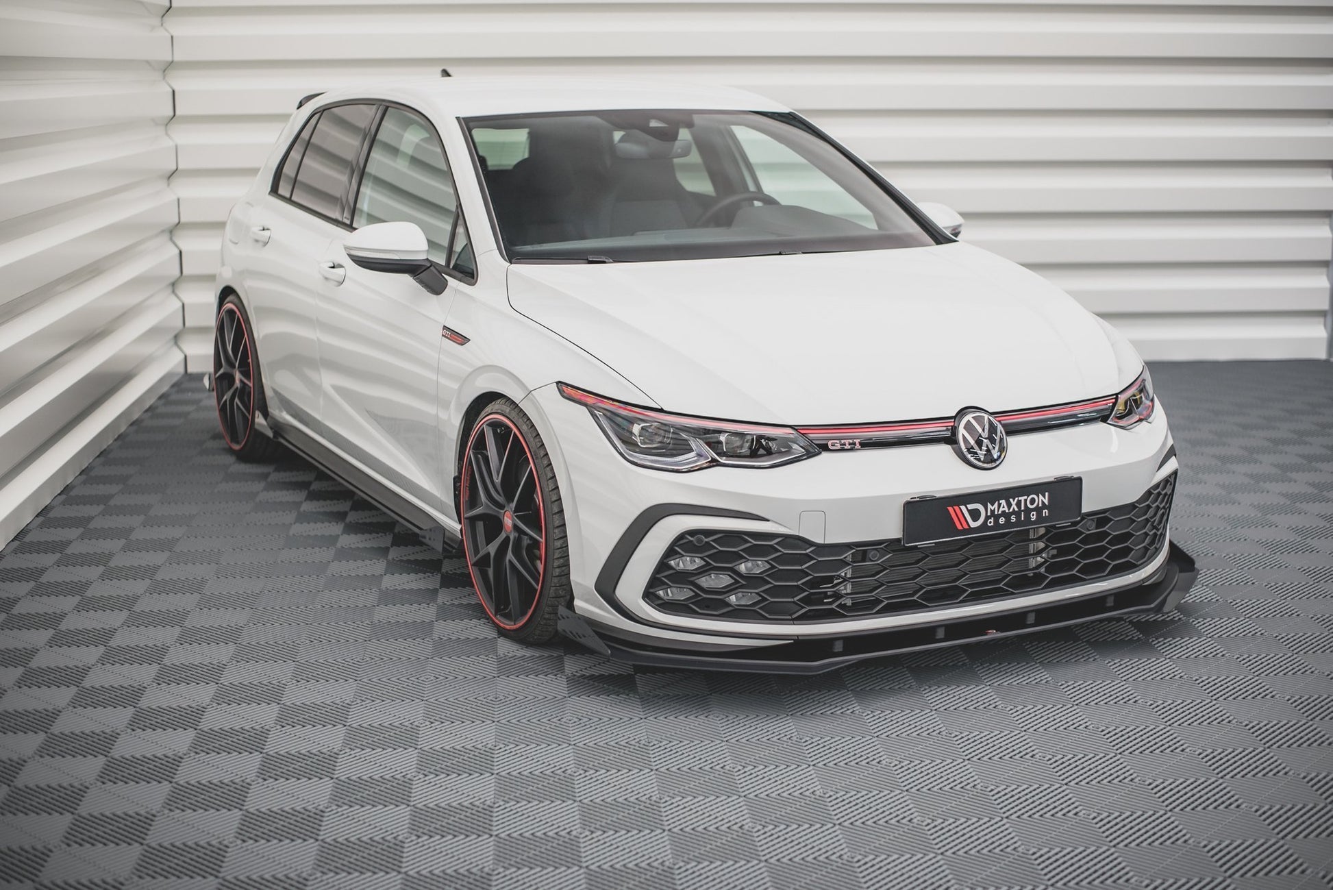 Maxton Design Street Pro Splitter Anteriore - Volkswagen Golf GTI Mk8 - img 3