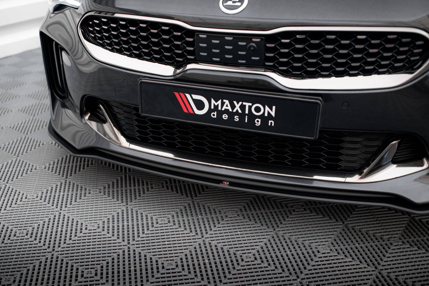 Maxton Design Street Pro Splitter Anteriore - Kia Stinger GT - img 3