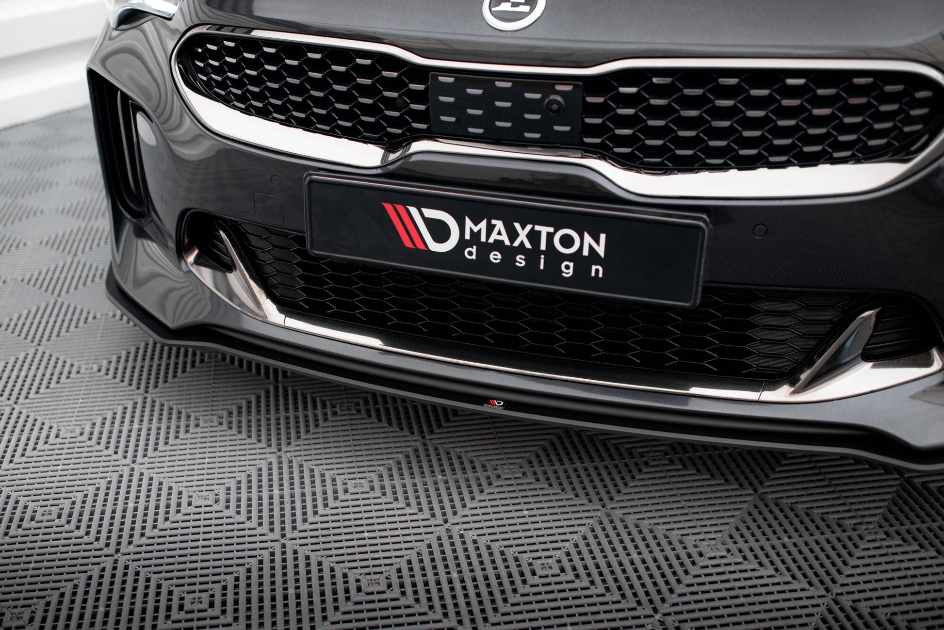 Maxton Design Street Pro Splitter Anteriore - Kia Stinger GT - img 3