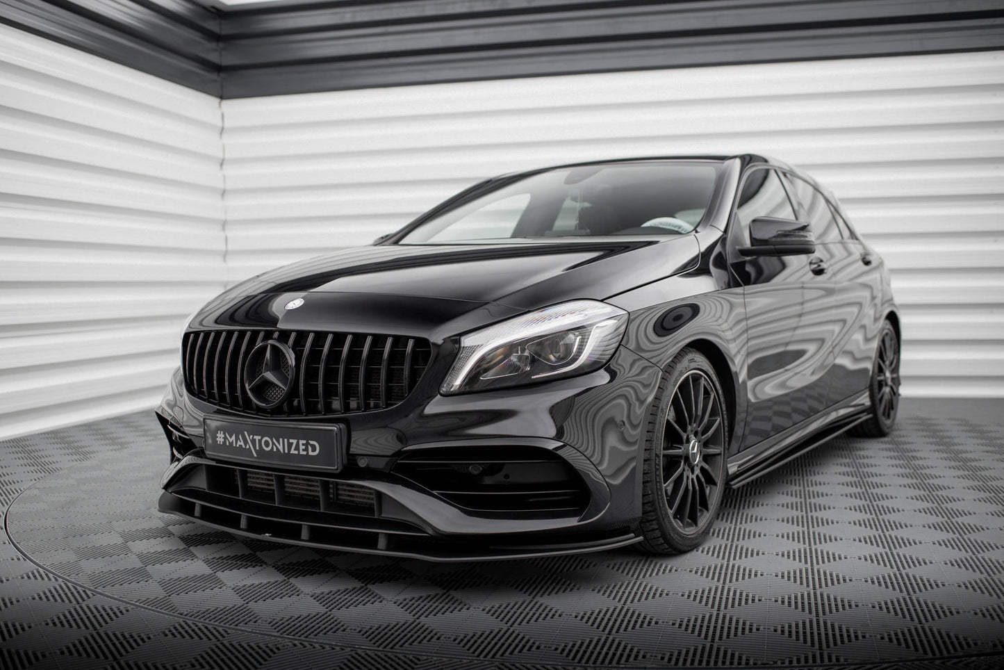Maxton Design Street Pro Splitter Anteriore - Mercedes A Klasa AMG-Line
