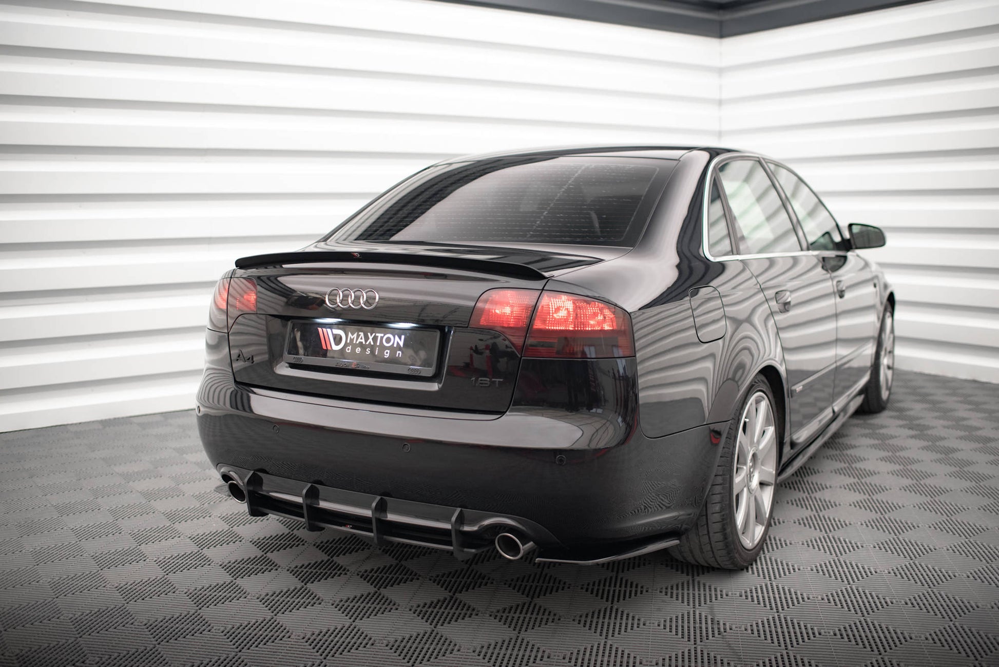 Maxton Design Street Pro Diffusore Post. - Audi A4 B7