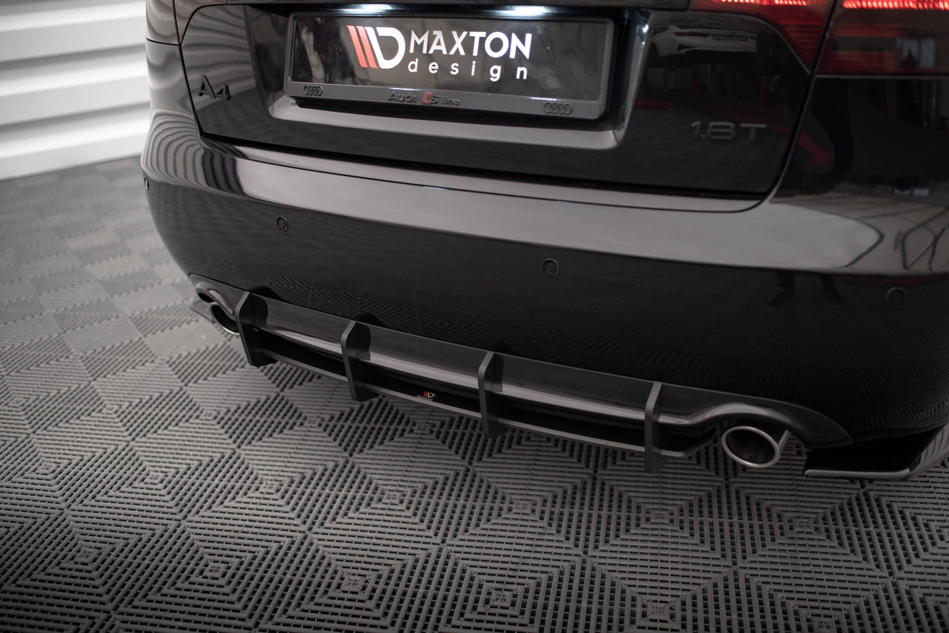 Maxton Design Street Pro Diffusore Post. - Audi A4 B7 - img 2
