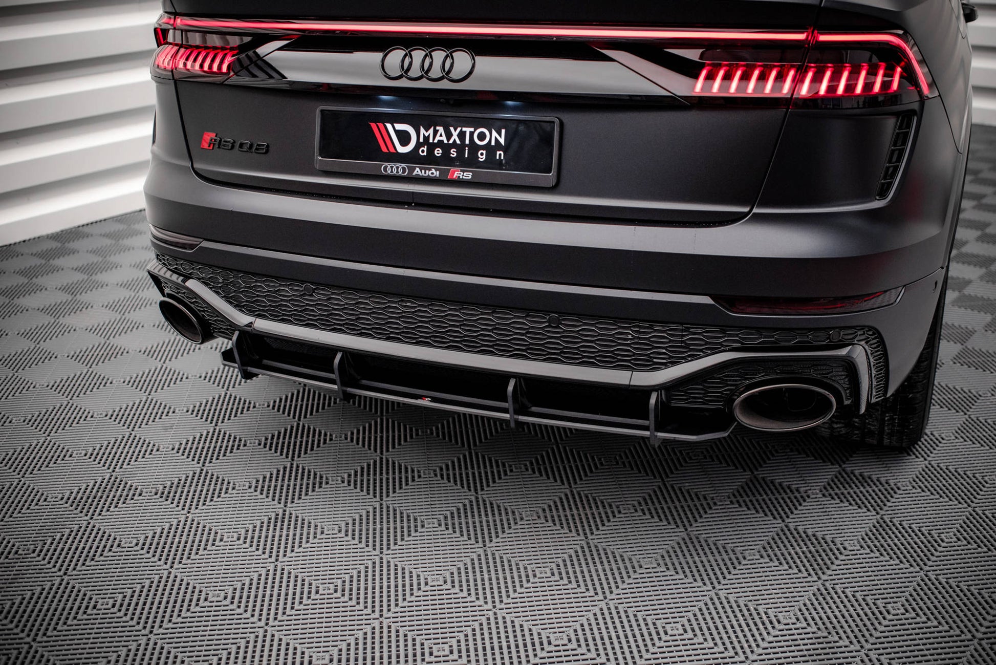 Maxton Design Street Pro Diffusore Post. - Audi RSQ8 Mk1