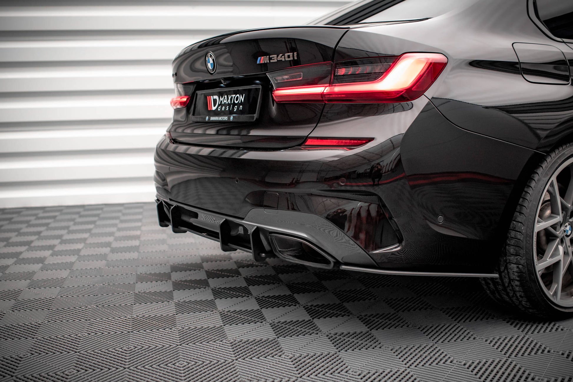 Maxton Design Street Pro Diffusore Post. - BMW Serie 3 G20 - img 3