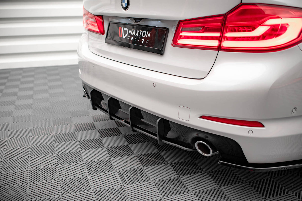 Maxton Design Street Pro Diffusore Post. - BMW Serie 5 G30-G31 - img 3
