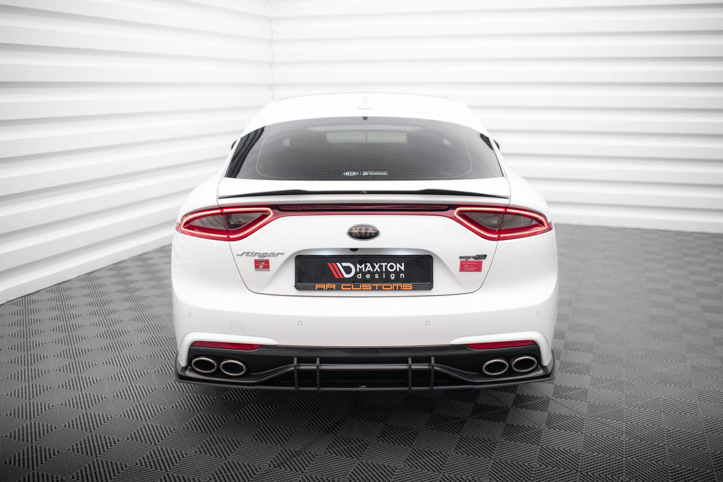 Maxton Design Street Pro Diffusore Post. - Kia Stinger GT