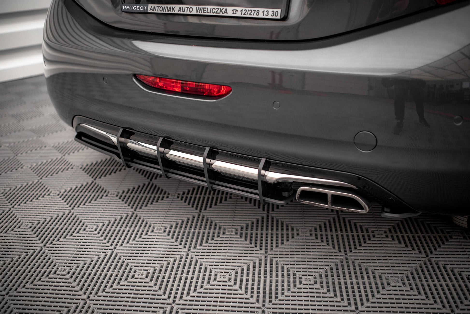 Maxton Design Street Pro Diffusore Post. - Peugeot 208 - img 2