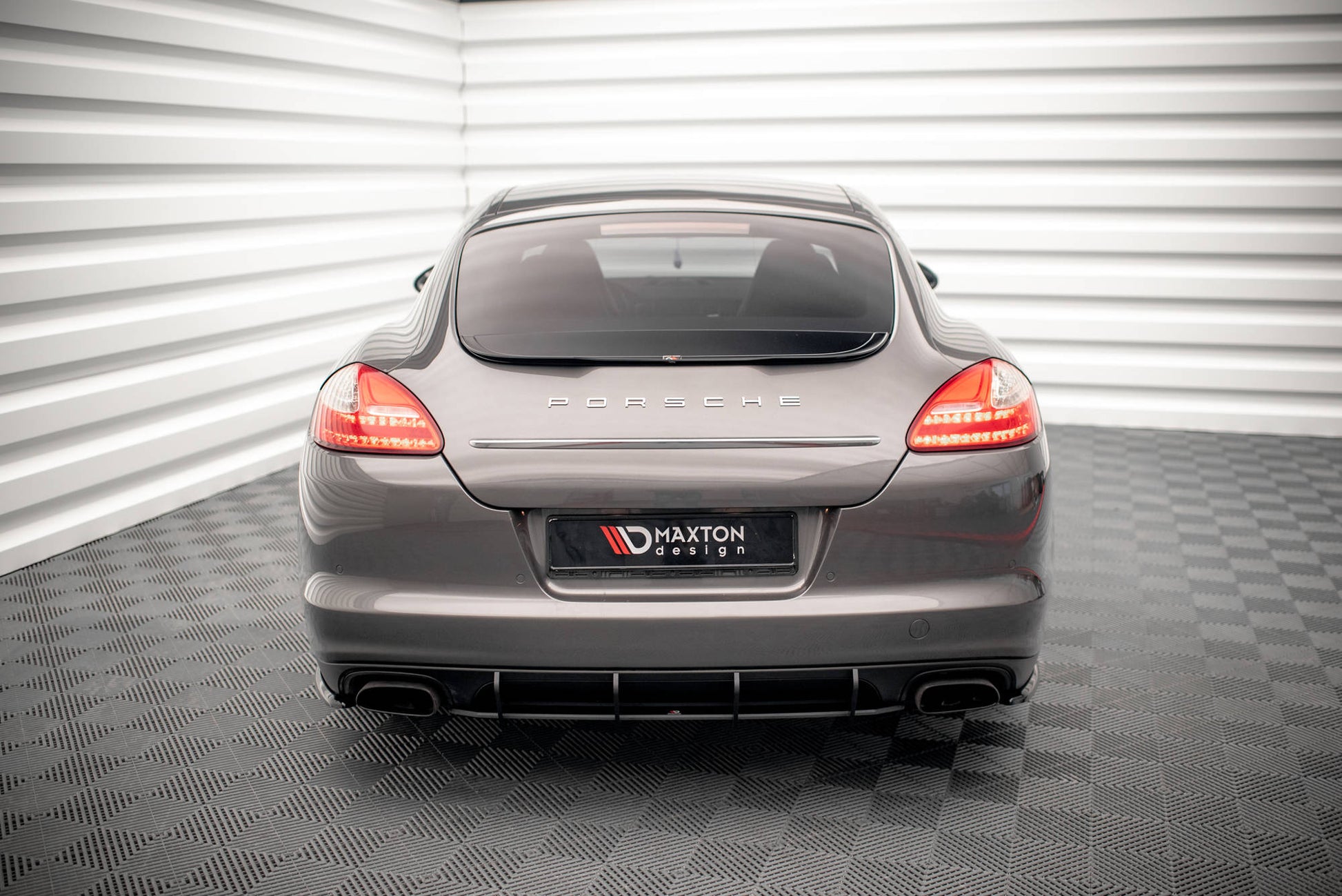 Maxton Design Street Pro Diffusore Post. - Porsche Panamera 970 Standard - img 4