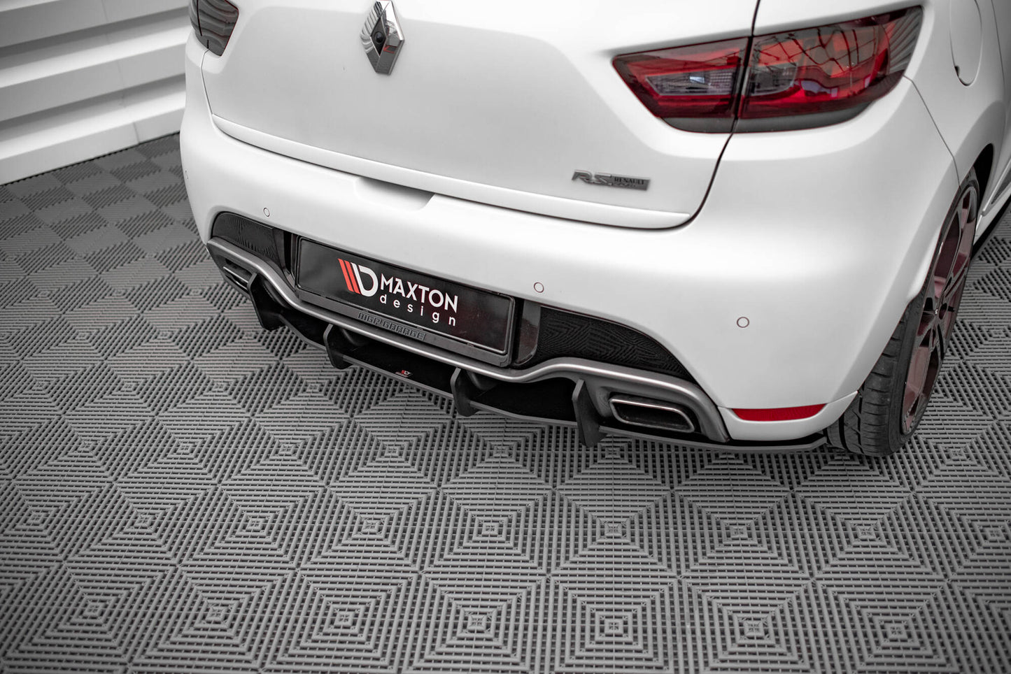 Maxton Design Street Pro Diffusore Post. - Renault Clio RS Mk4 - img 2