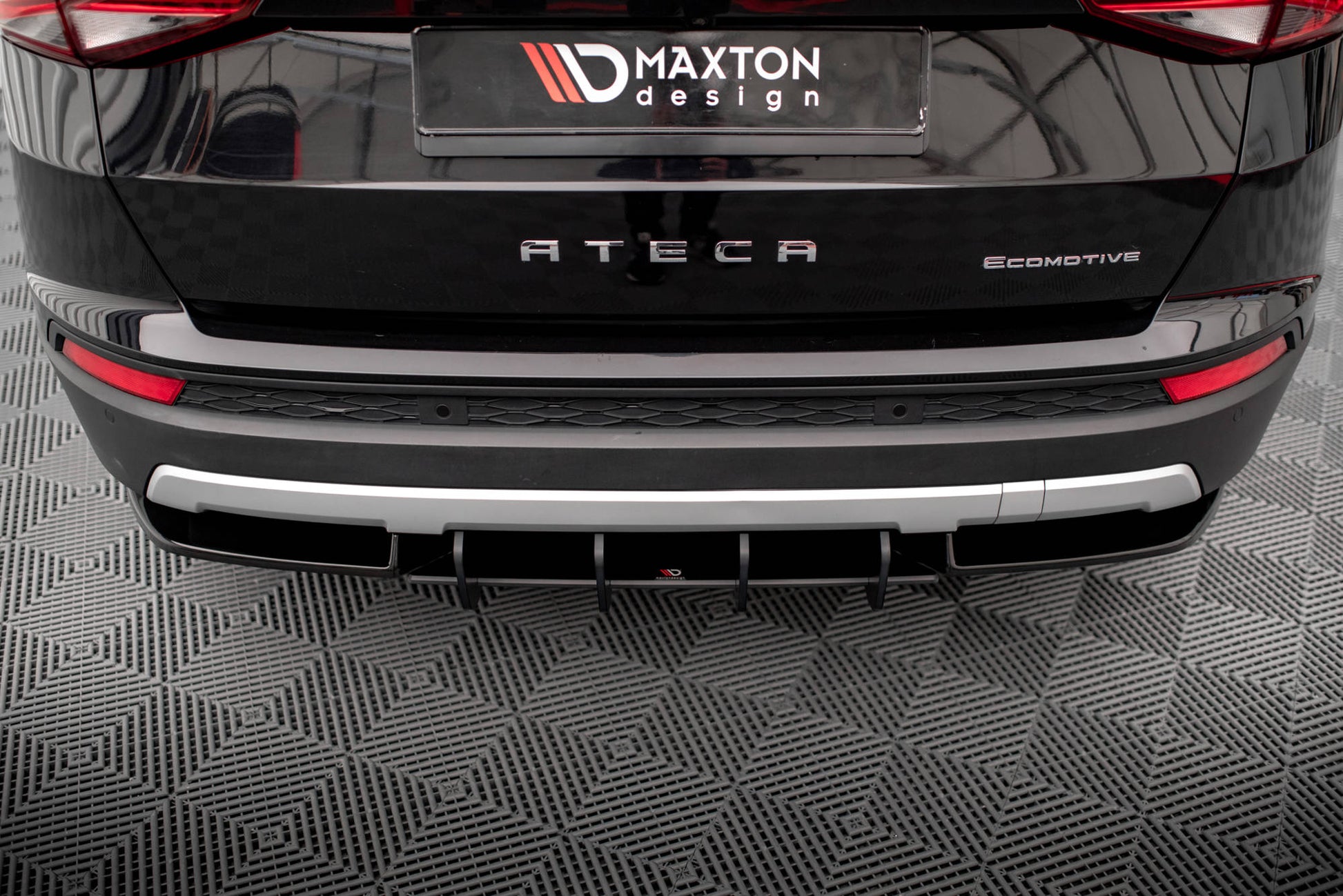 Maxton Design Street Pro Diffusore Post. - Seat Ateca Mk1