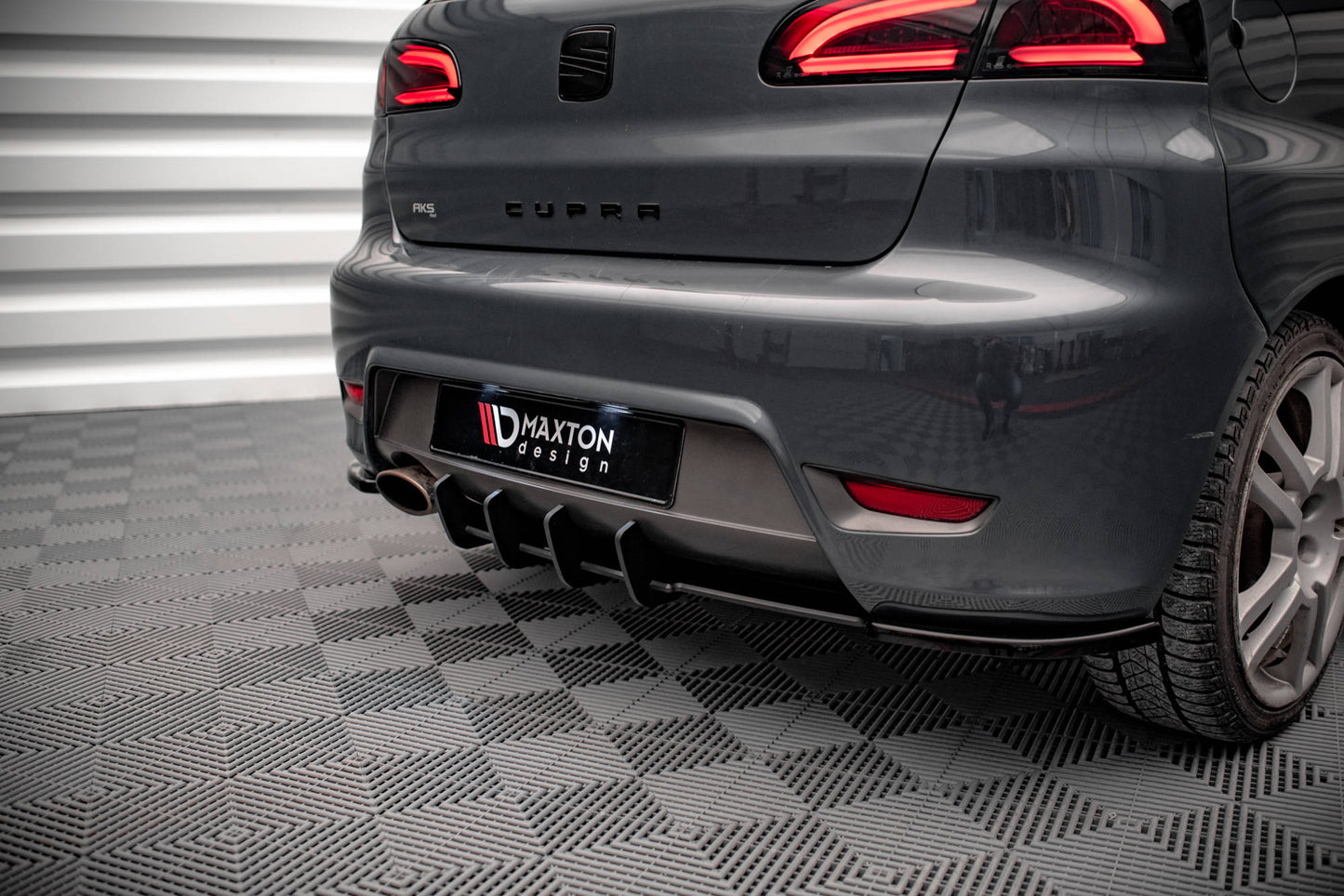 Maxton Design Street Pro Diffusore Post. - Seat Ibiza Cupra MK3 - img 3