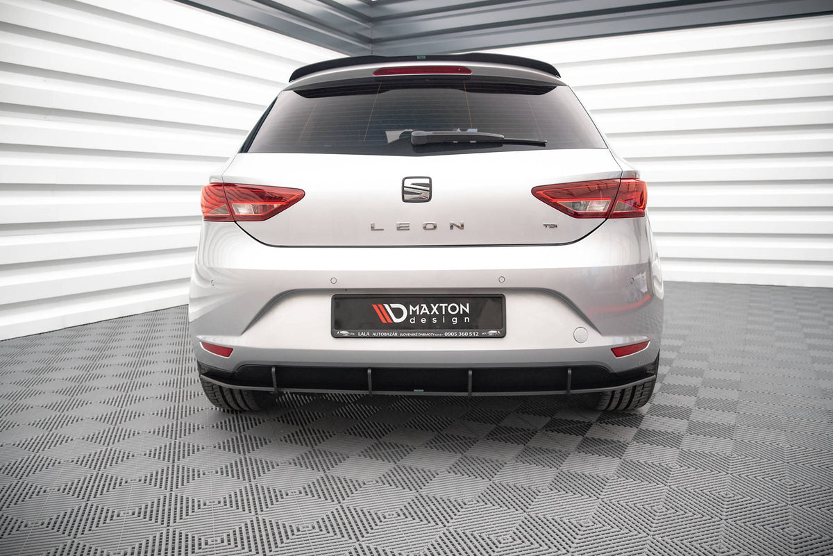 Maxton Design Street Pro Diffusore Post. - Seat Leon Mk3