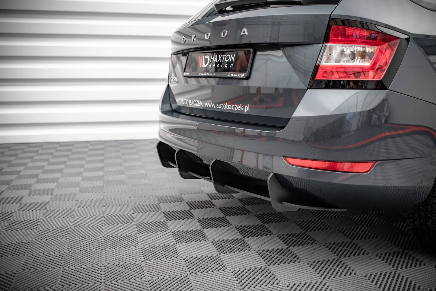 Maxton Design Street Pro Diffusore Post. - Skoda Fabia MK3 Facelift - img 3