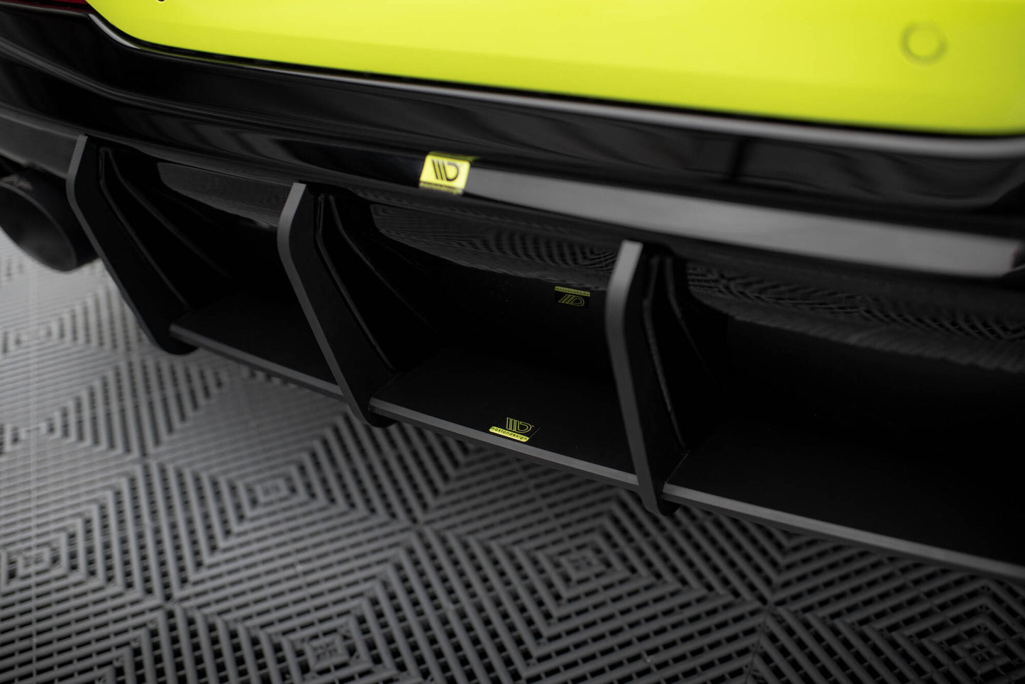 Maxton Design Street Pro Diffusore Post. V.1 - BMW Serie 1 F40 - img 2