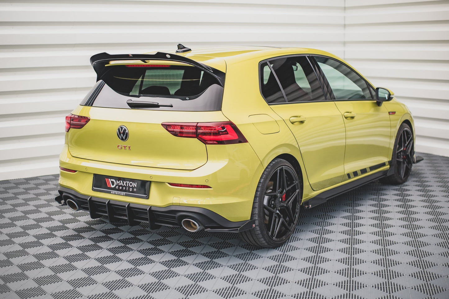 Maxton Design Street Pro Diffusore Post. V.2 - Volkswagen Golf GTI Mk8 - img 2