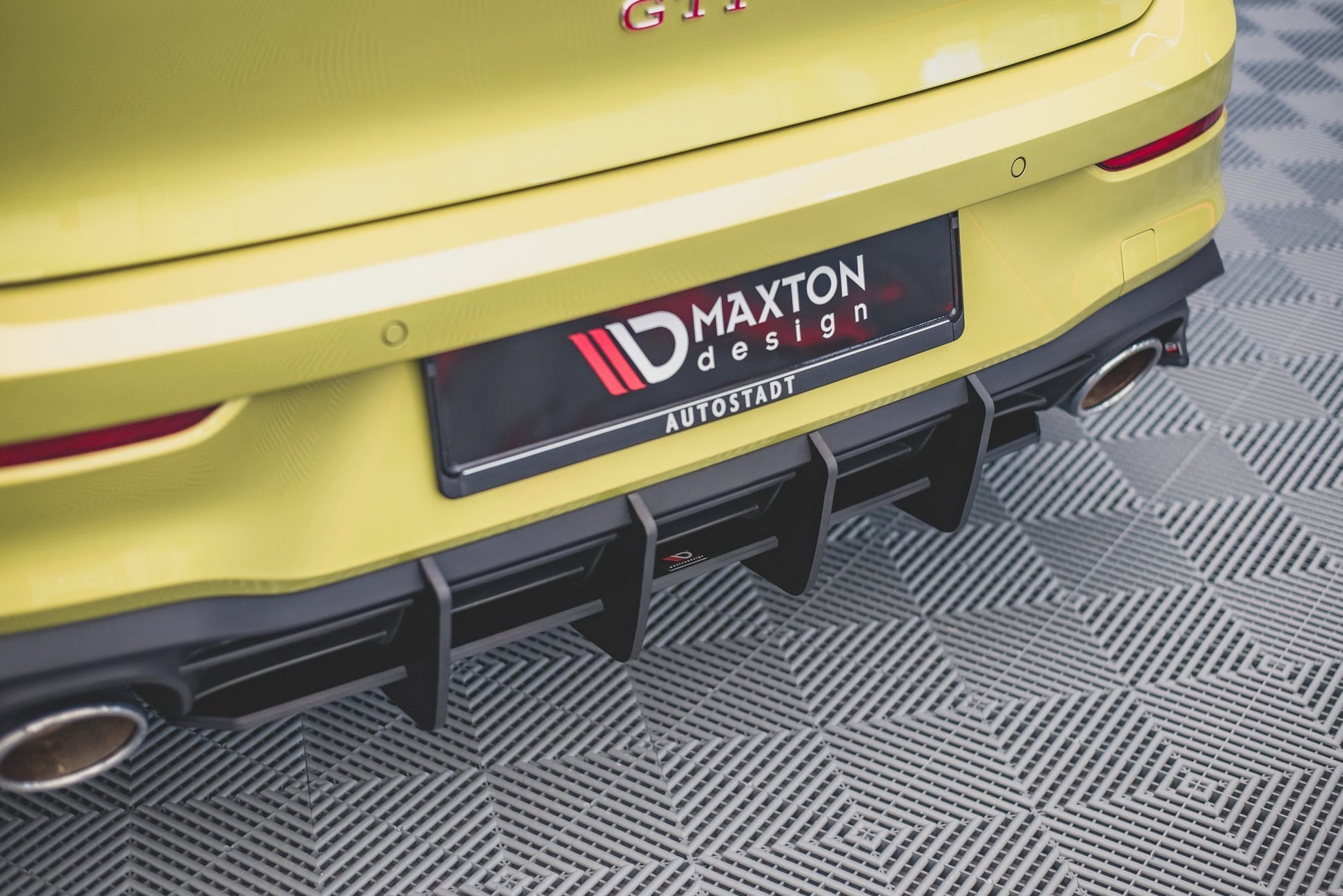 Maxton Design Street Pro Diffusore Post. V.2 - Volkswagen Golf GTI Mk8 - img 3