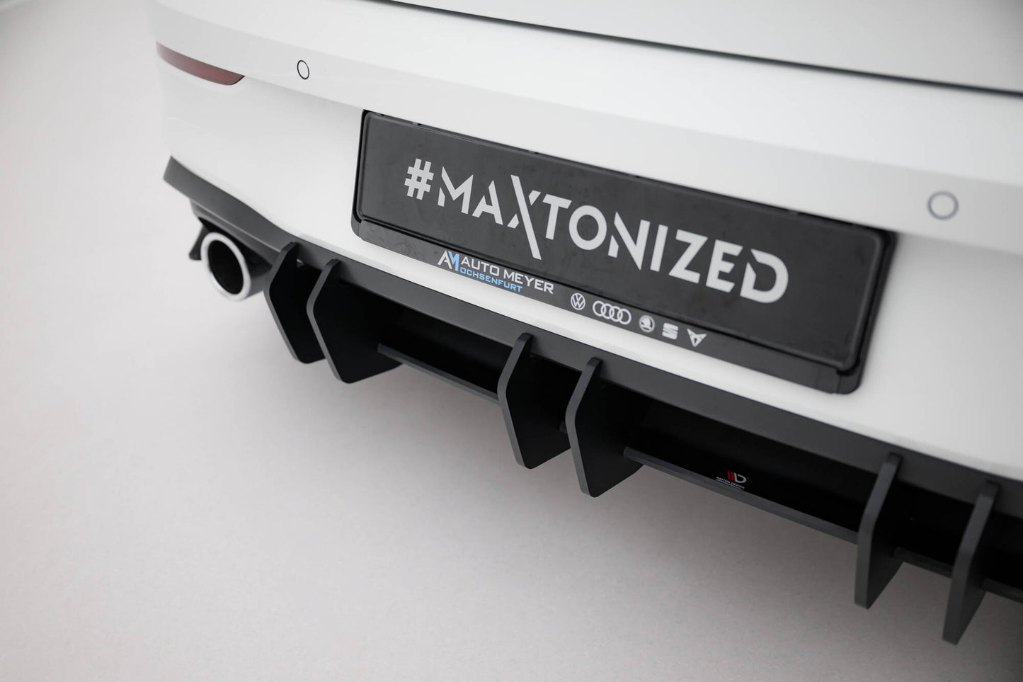Maxton Design Street Pro Diffusore Post. V.2 - Volkswagen Golf GTI Mk8 - img 3