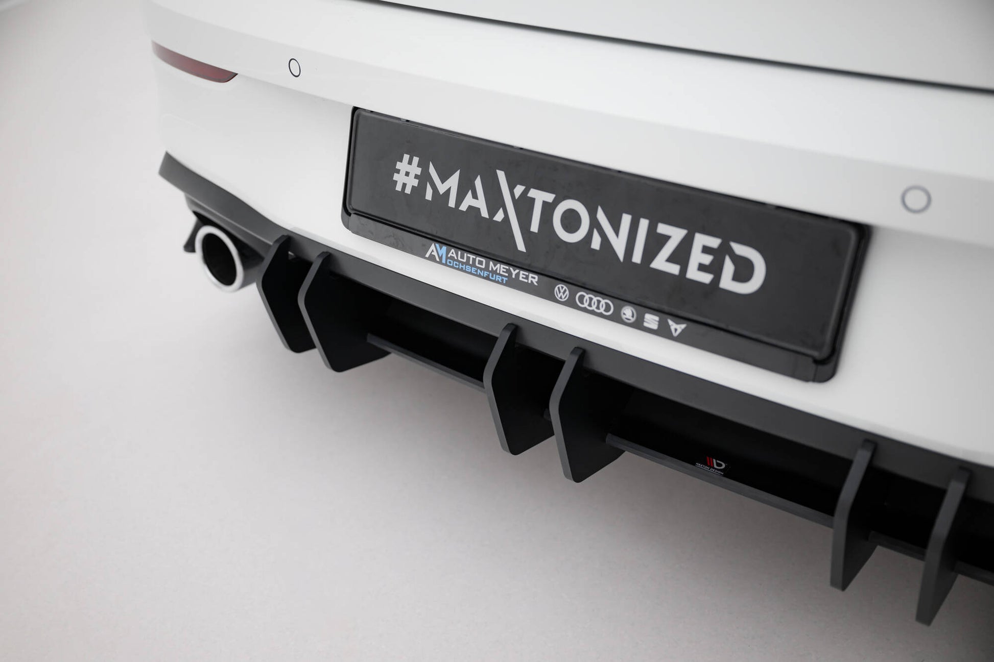 Maxton Design Street Pro Diffusore Post. V.2 - Volkswagen Golf GTI Mk8 - img 3