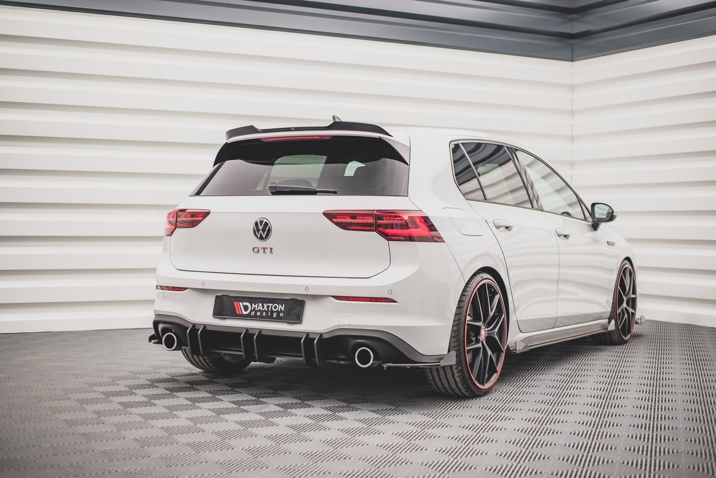 Maxton Design Street Pro Diffusore Post. V.2 - Volkswagen Golf GTI Mk8 - img 5