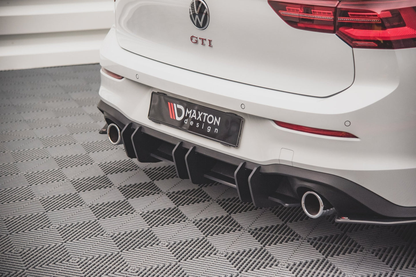 Maxton Design Street Pro Diffusore Post. V.2 - Volkswagen Golf GTI Mk8 - img 6