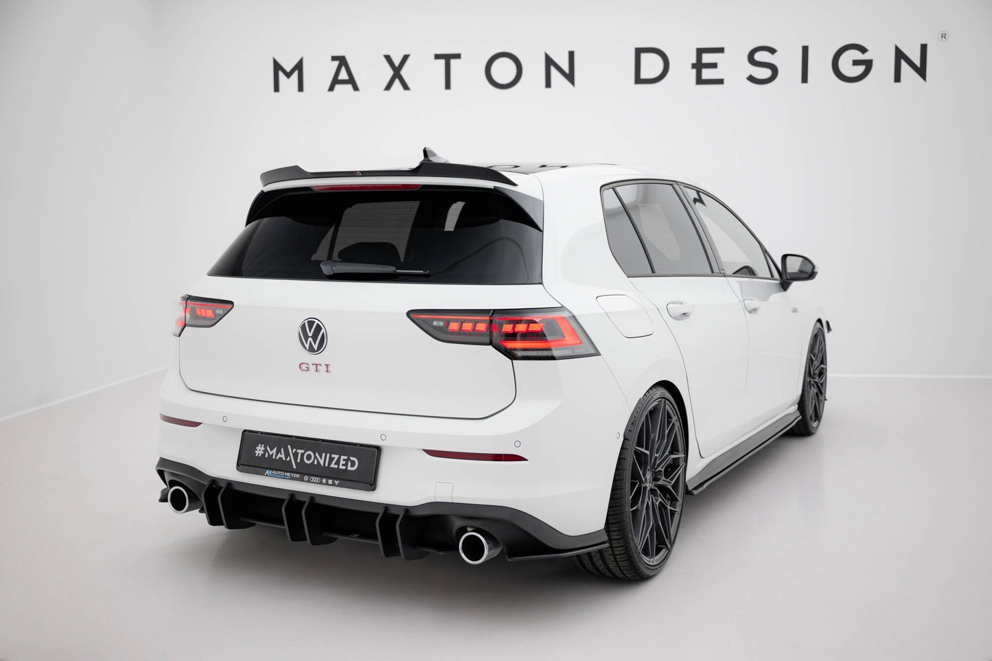 Maxton Design Street Pro Diffusore Post. V.2 - Volkswagen Golf GTI Mk8