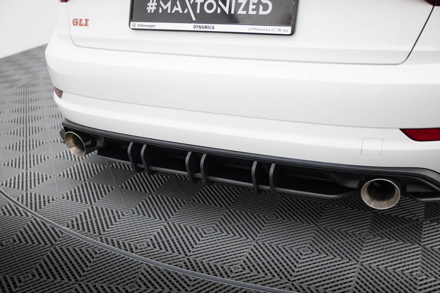 Maxton Design Street Pro Diffusore Post. - Volkswagen Jetta GLI - img 2