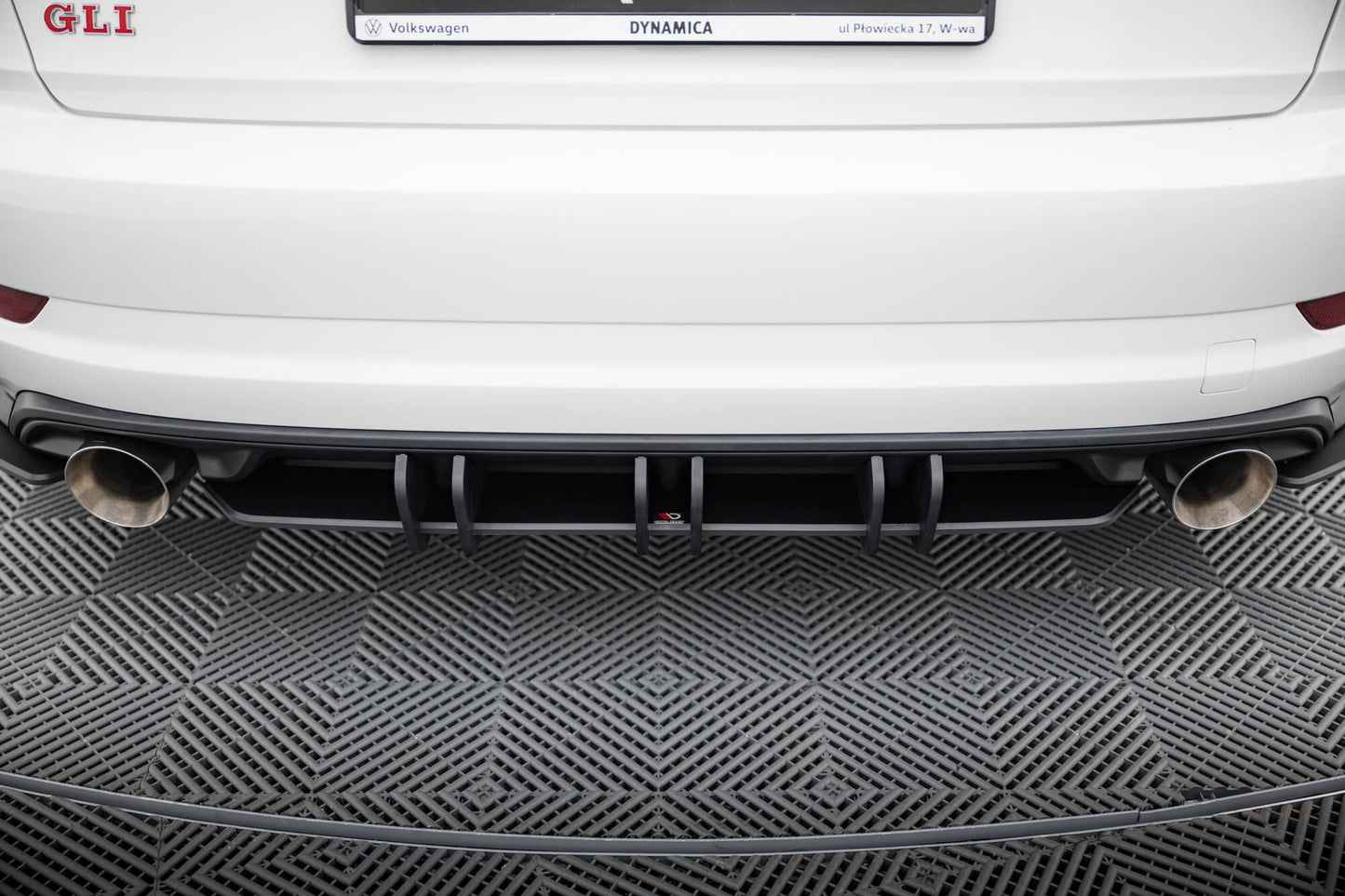 Maxton Design Street Pro Diffusore Post. - Volkswagen Jetta GLI - img 3