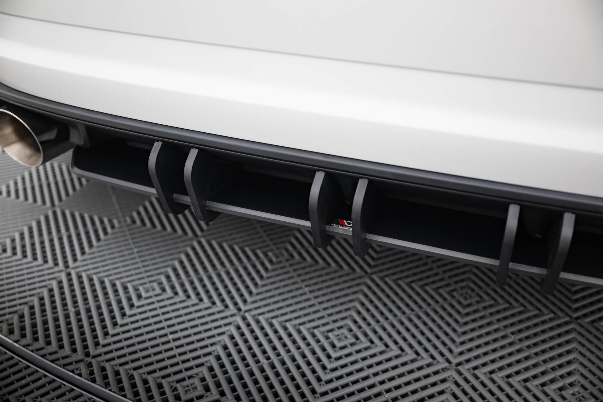 Maxton Design Street Pro Diffusore Post. - Volkswagen Jetta GLI - img 4