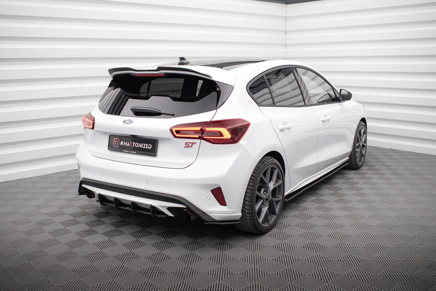 Maxton Design Street Pro Posteriore - Ford Focus ST Mk4 - img 2
