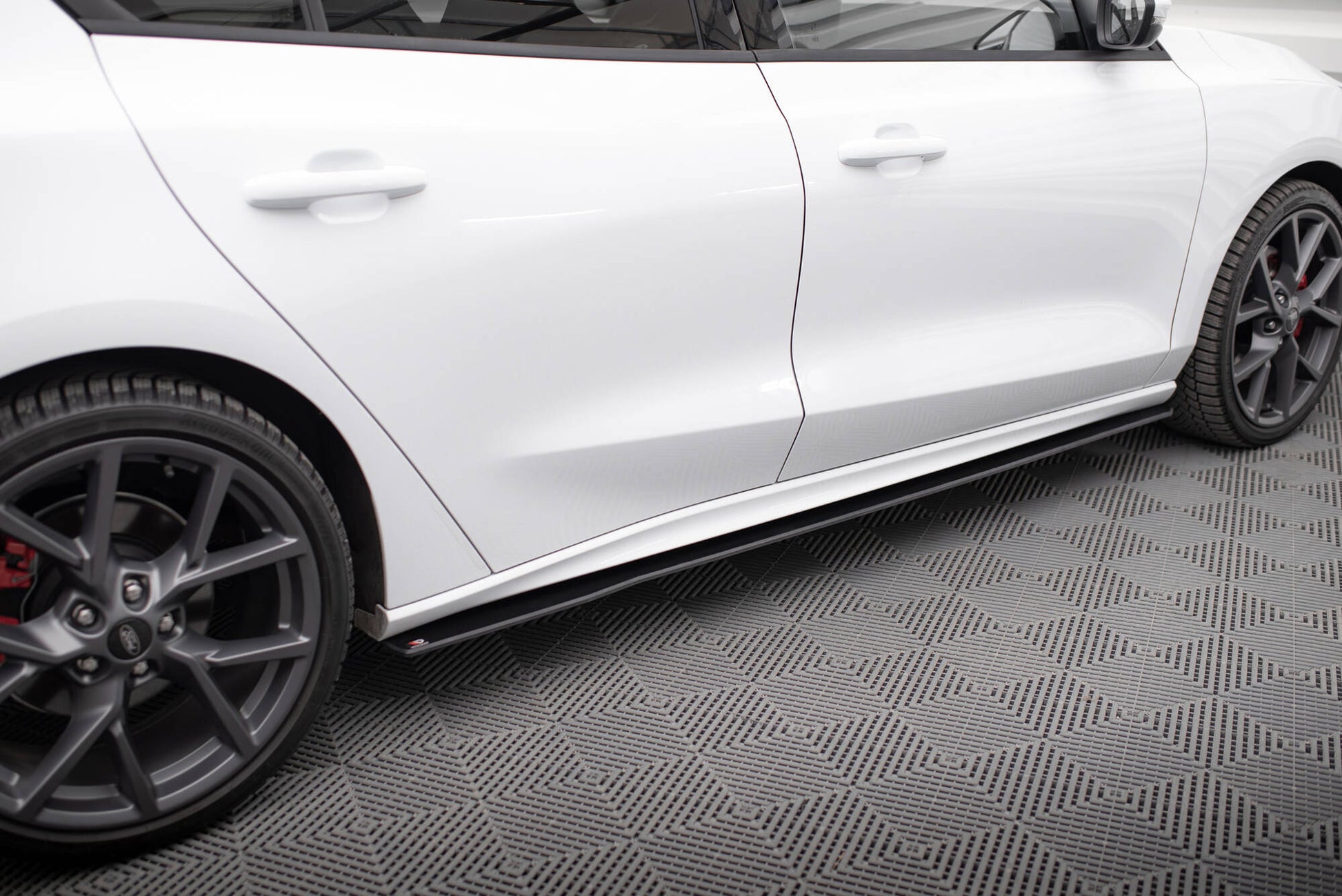 Maxton Design Street Pro Minigonne - Ford Focus Mk4
