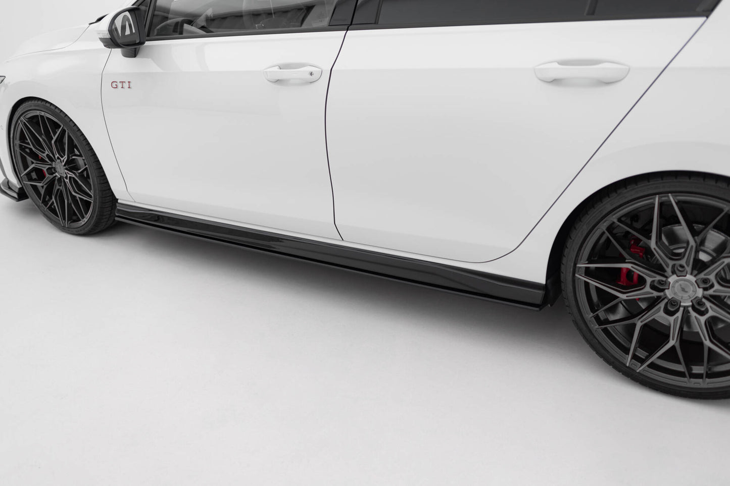 Maxton Design Street Pro Minigonne V.2 - Volkswagen Golf GTI Mk8 - img 3