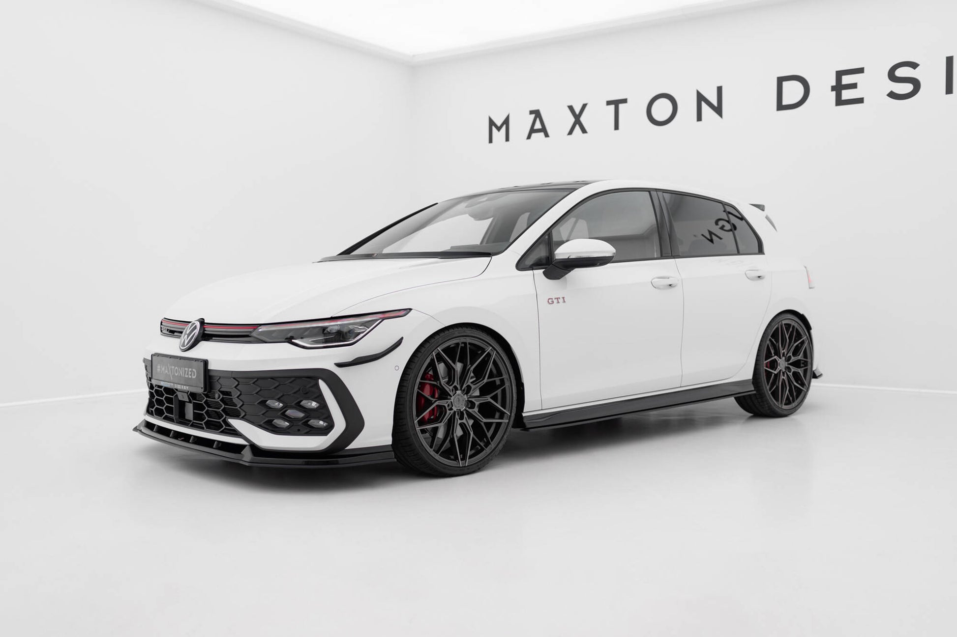Maxton Design Street Pro Minigonne V.2 - Volkswagen Golf GTI Mk8 - img 4